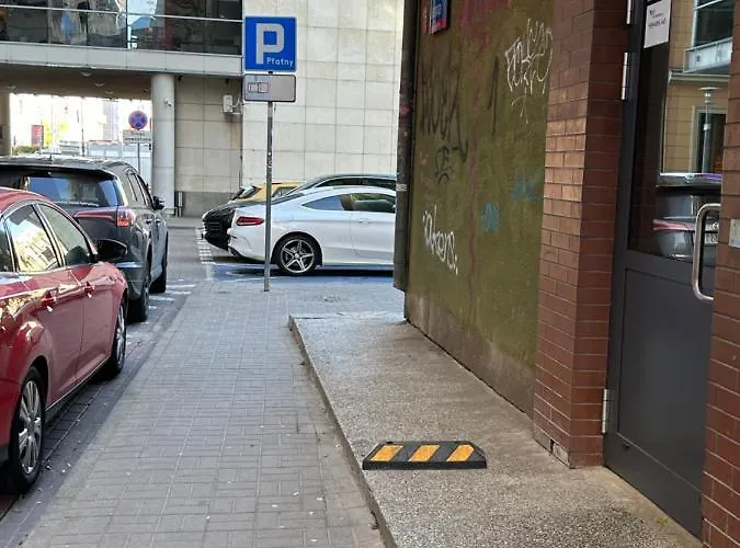 Centrum Bagno3 Parking * Varsó