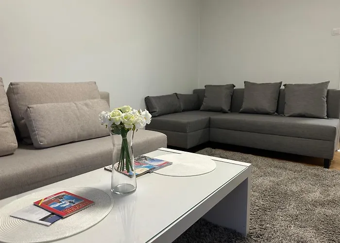 Centrum Bagno3 Parking Varsó